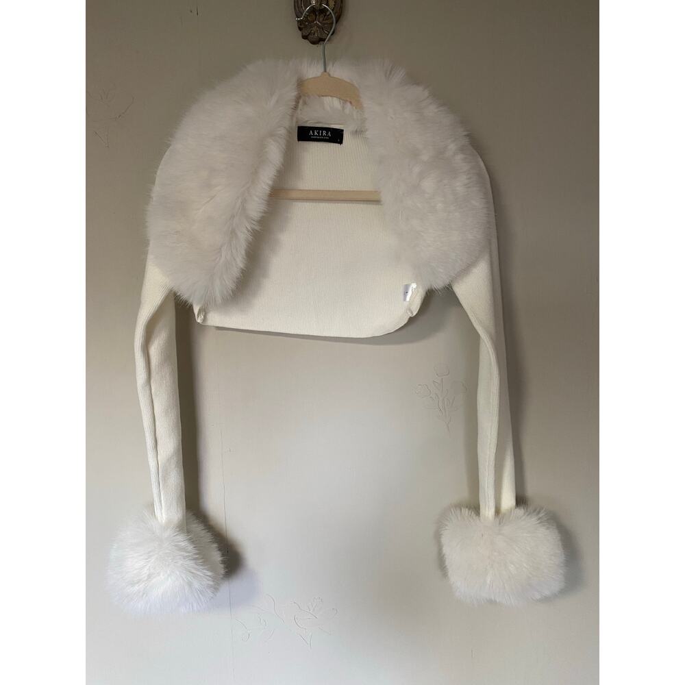 Akira Lux Faux Fur Trim Bolero Sweat White Large Ultra Crop - Picture 1 of 6